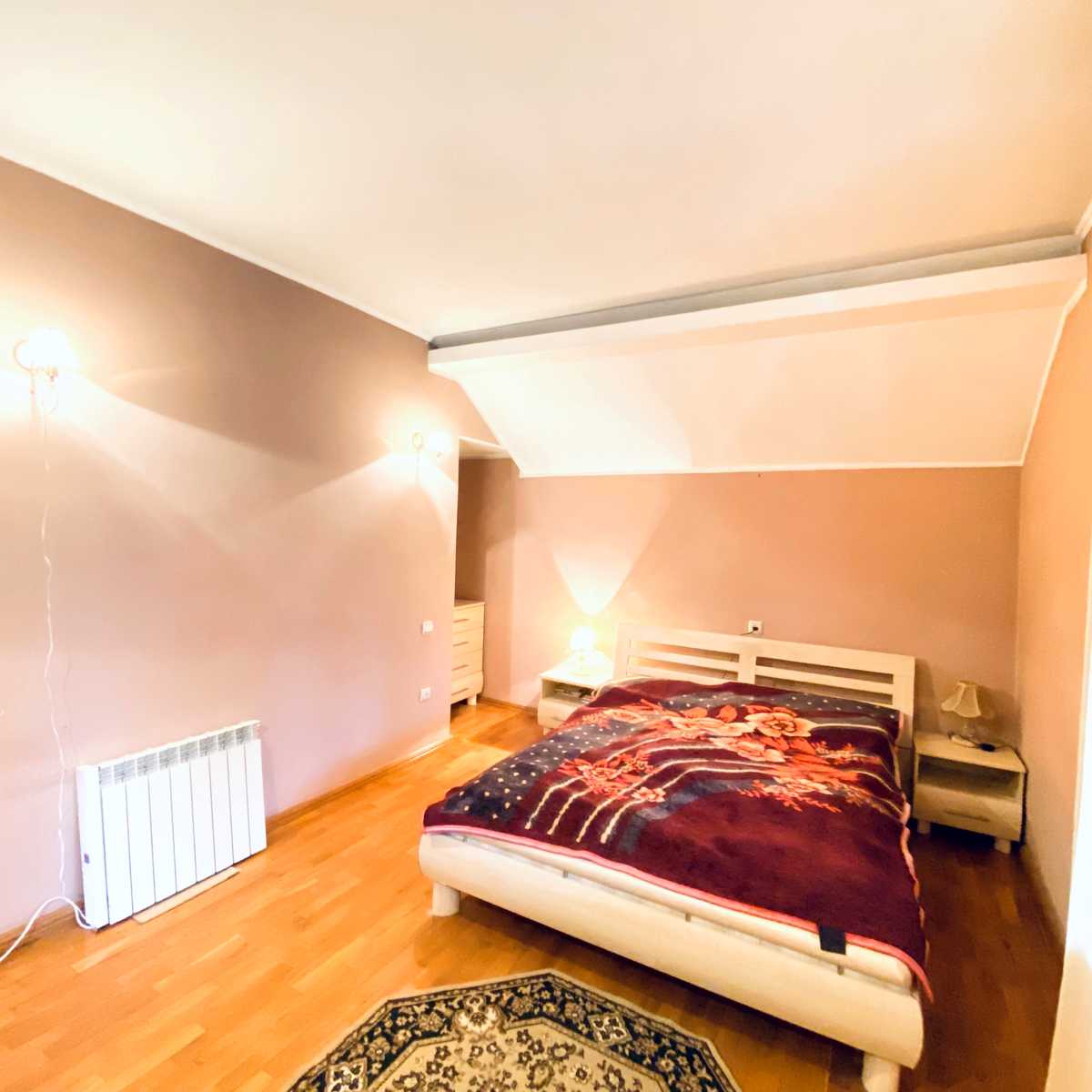 1857483985723392
