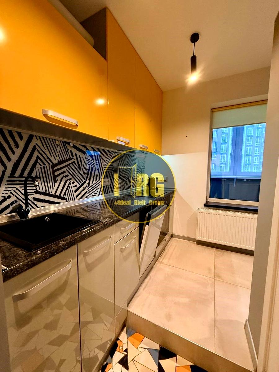 1857550251614547