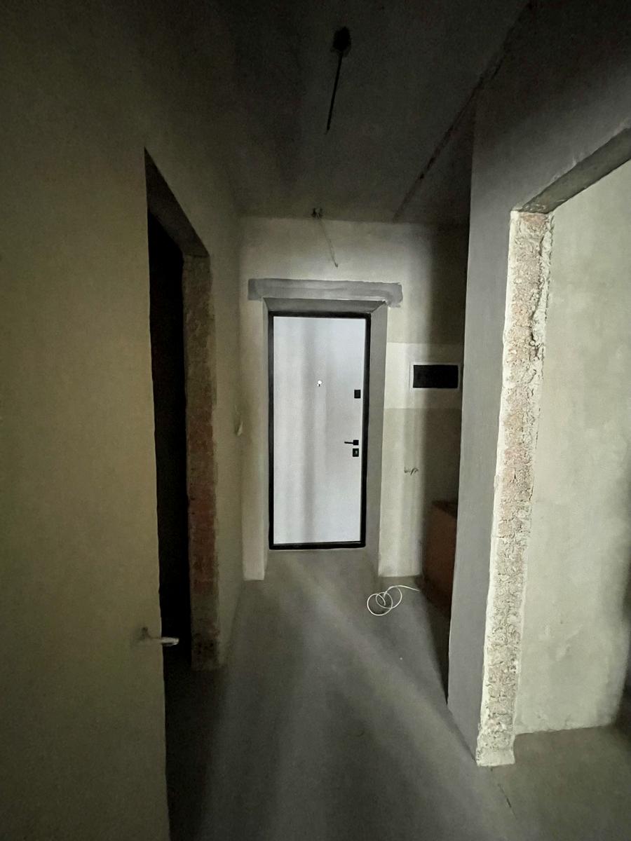 1857586932155078
