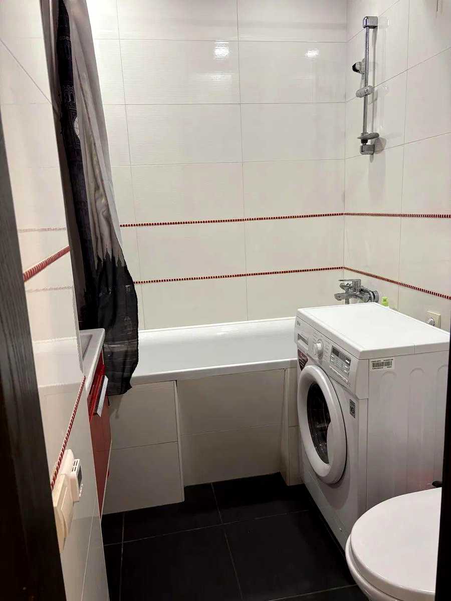 1857635484476386