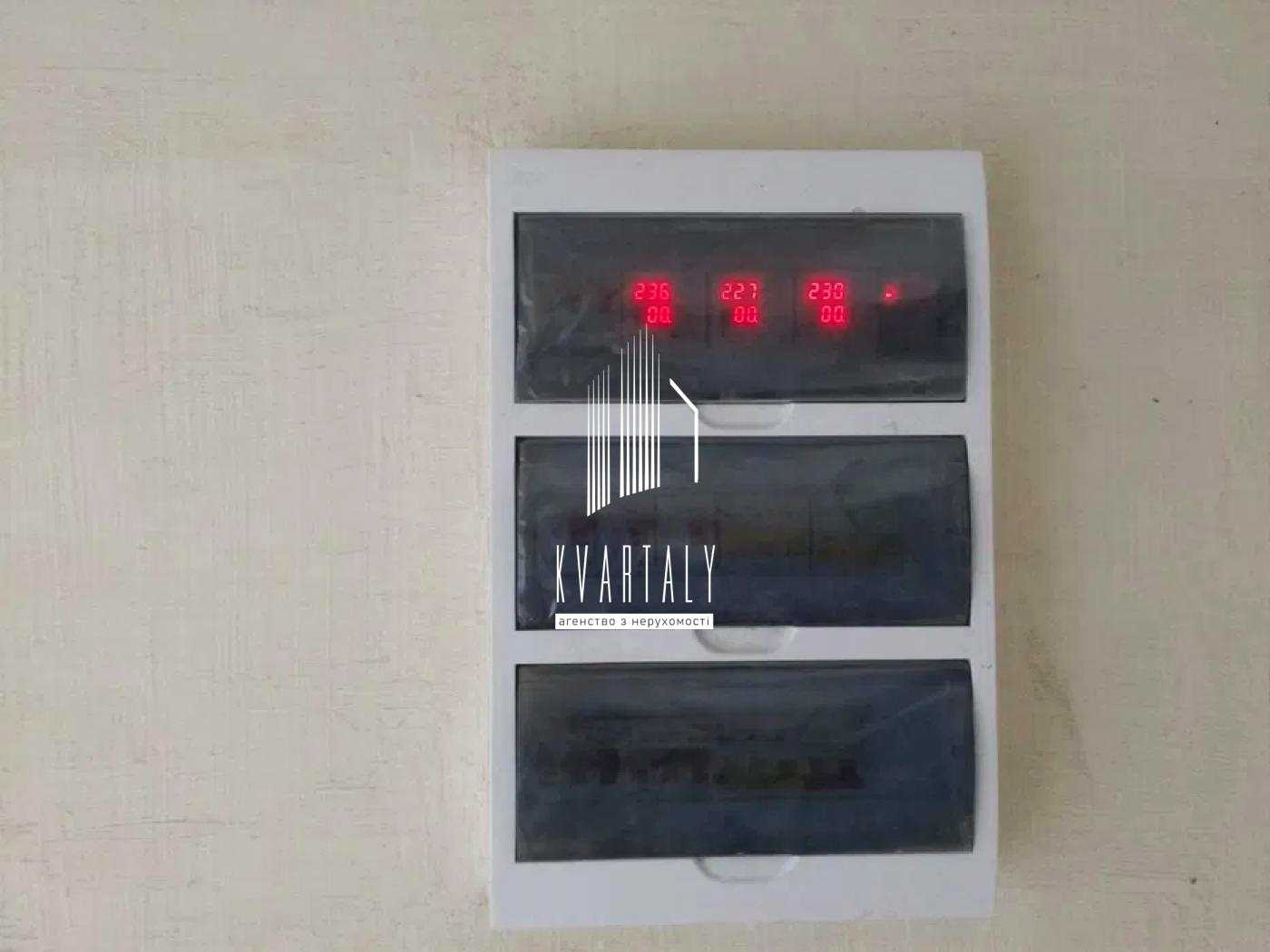 1857643141992531