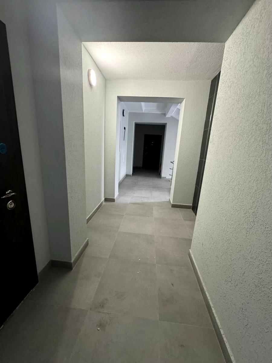 1857643460386323