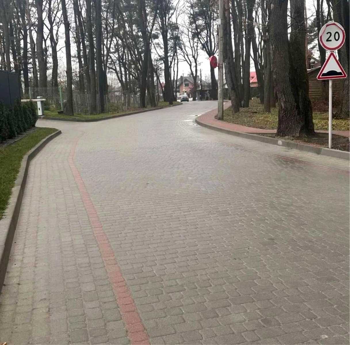 1857653073601442