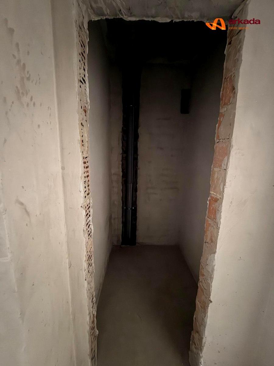 1857761526123452