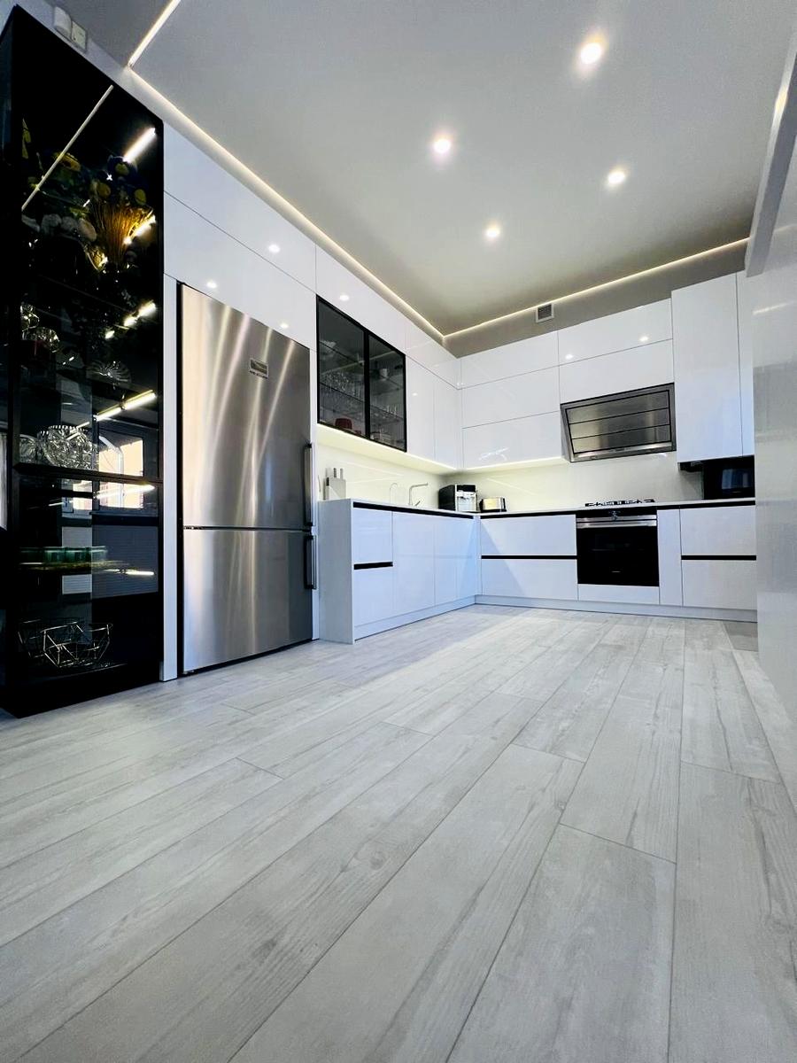 Багатокімнатна квартира за адресою вул. Соборна (площа 210 м²) - Atlanta.ua - фото 2