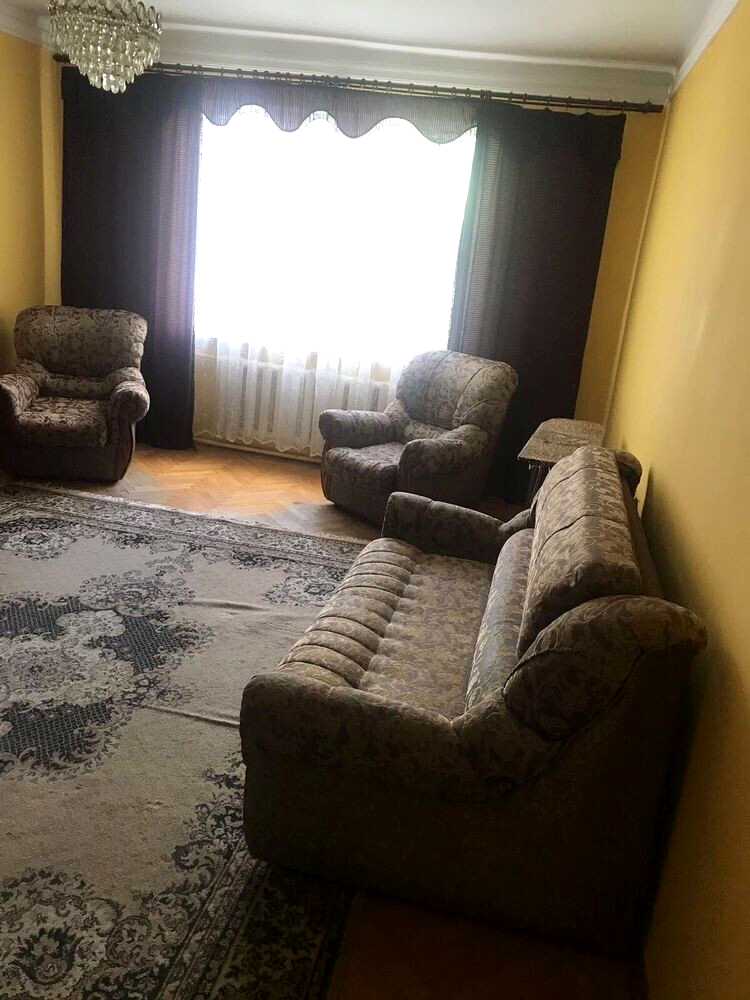 1857912729857388