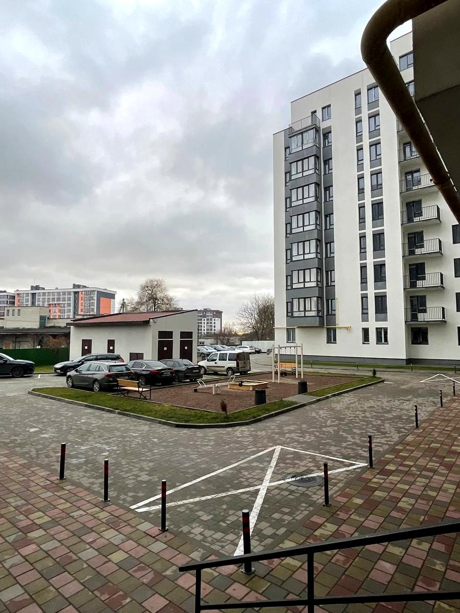 1857919210690431