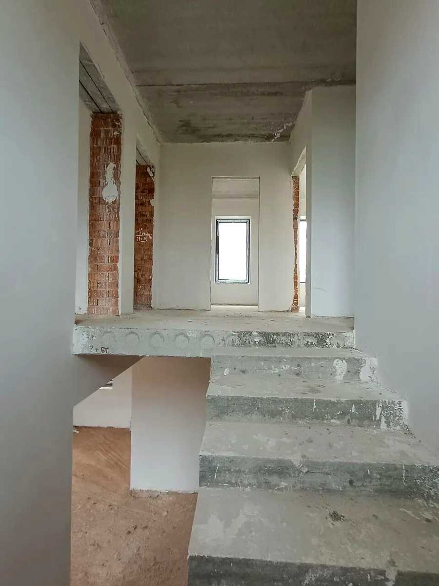 1857920894078408