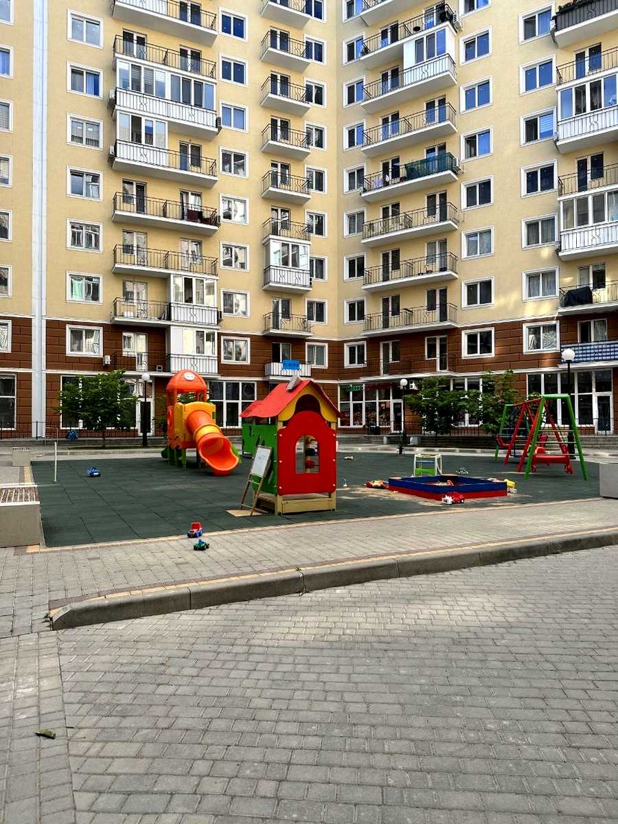 1857924418789892