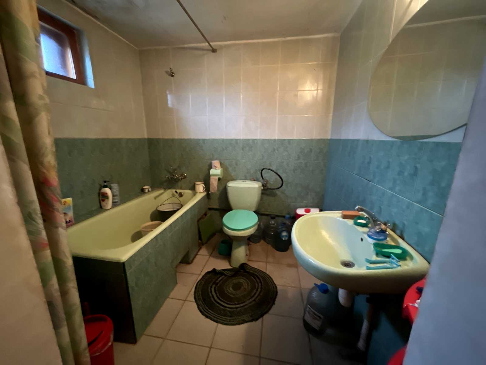 1857928812323252