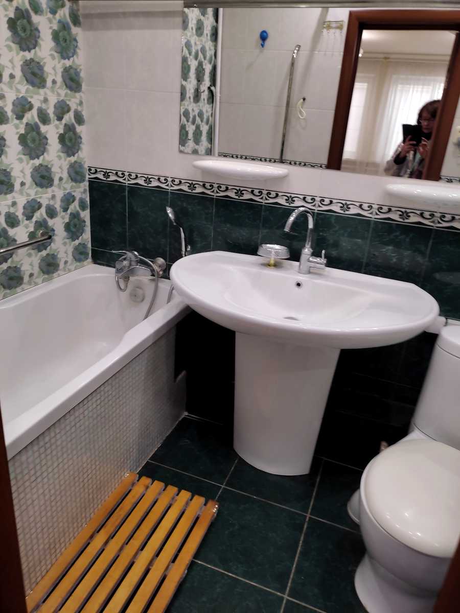 1857932476146606