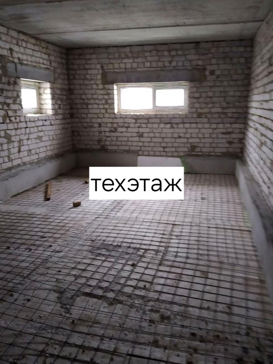 1857990904328416
