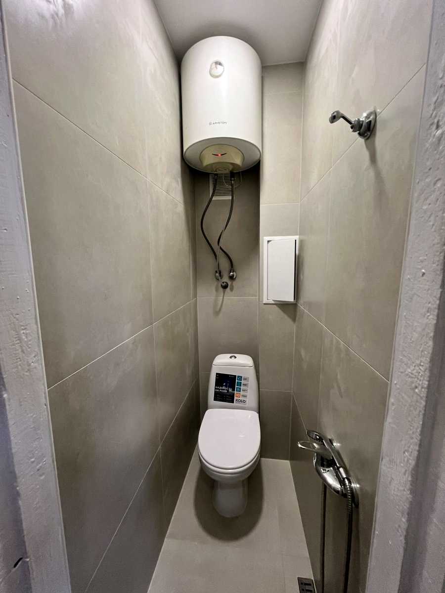 1858009797738527