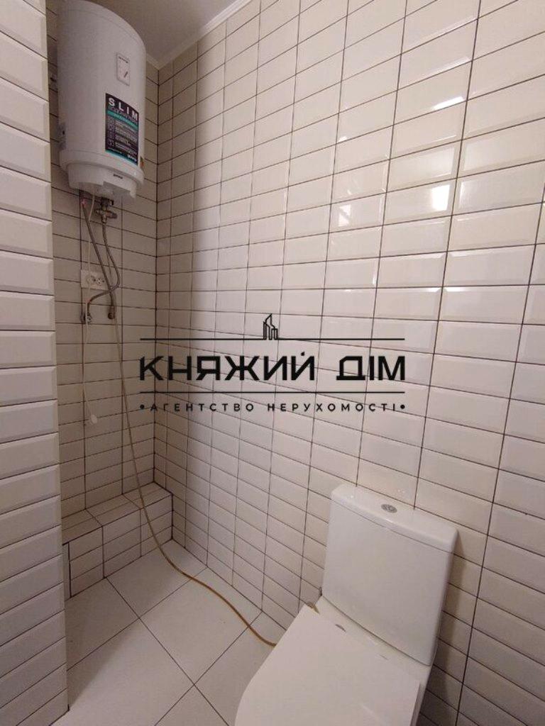 1858015654562609
