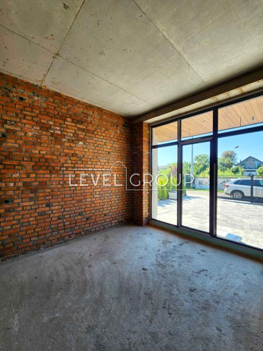 1858018227291743