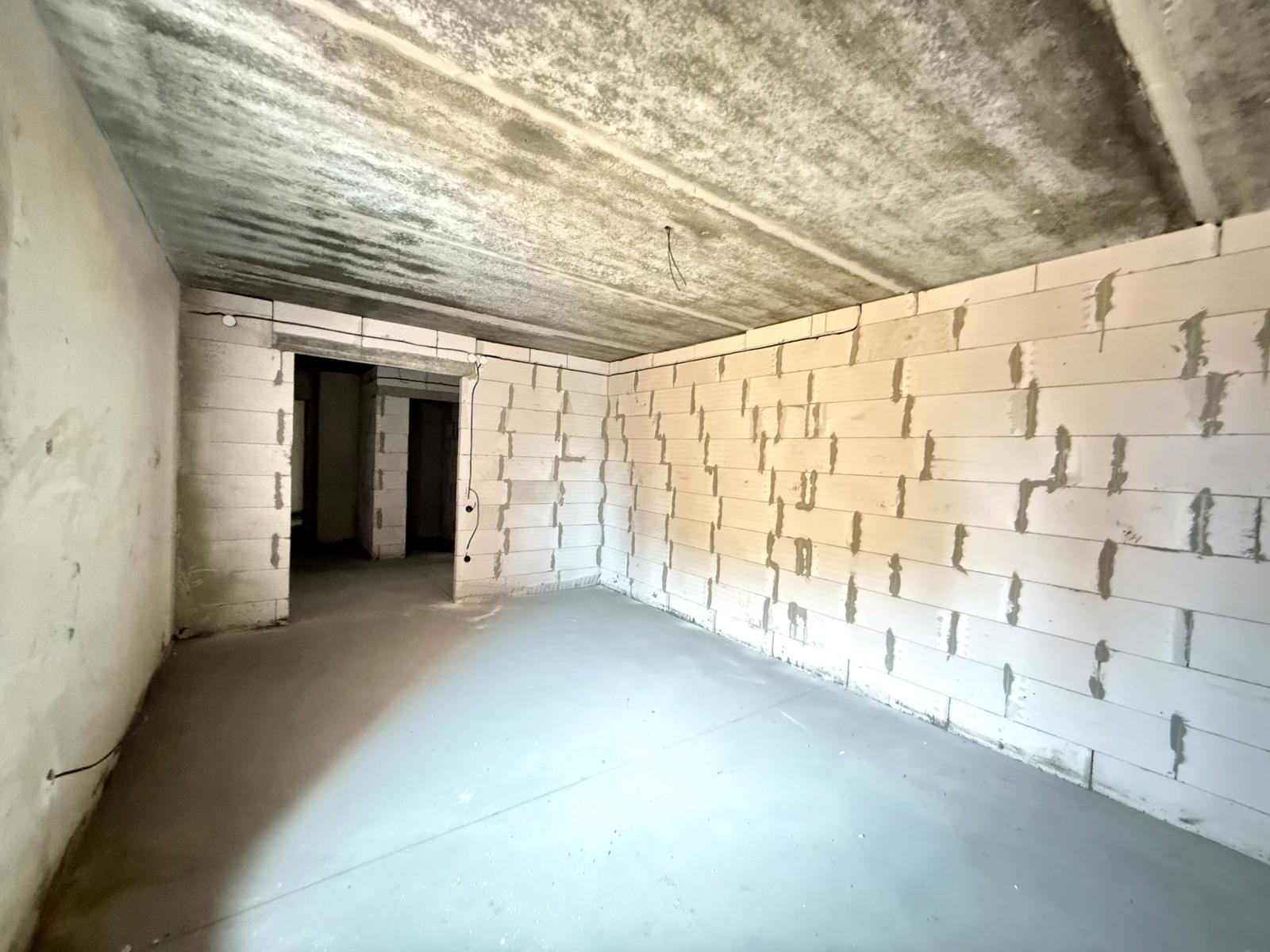 1858037984262224