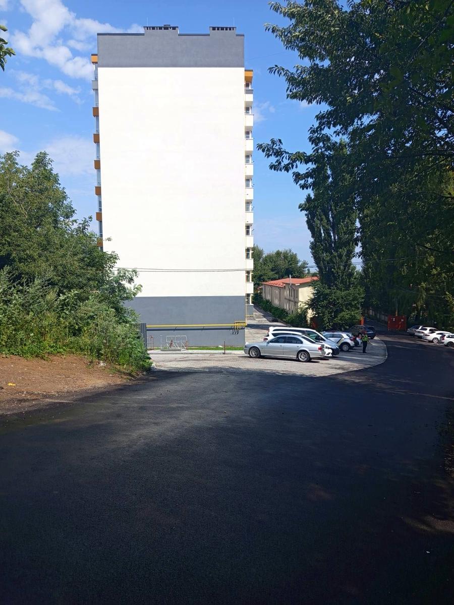 1858100305417780