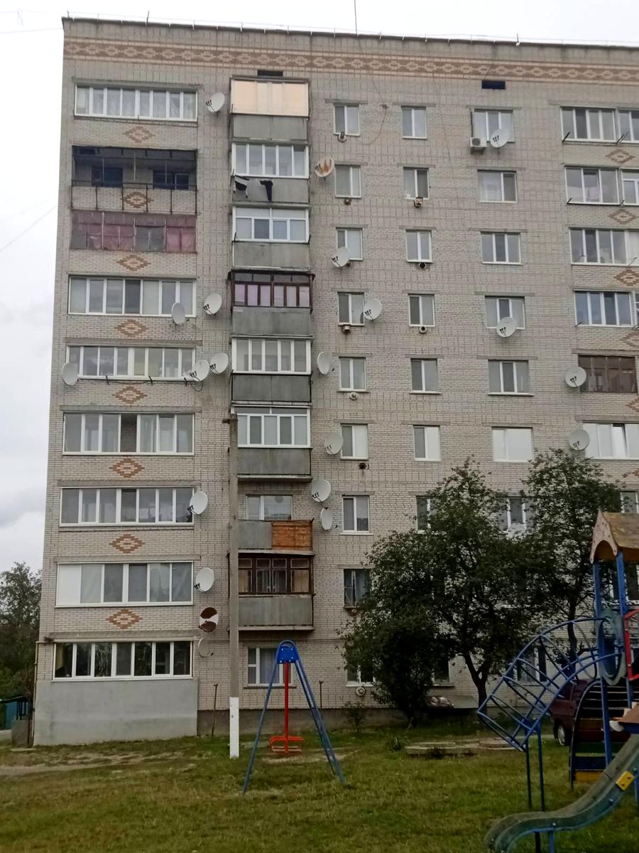 1858101607732412