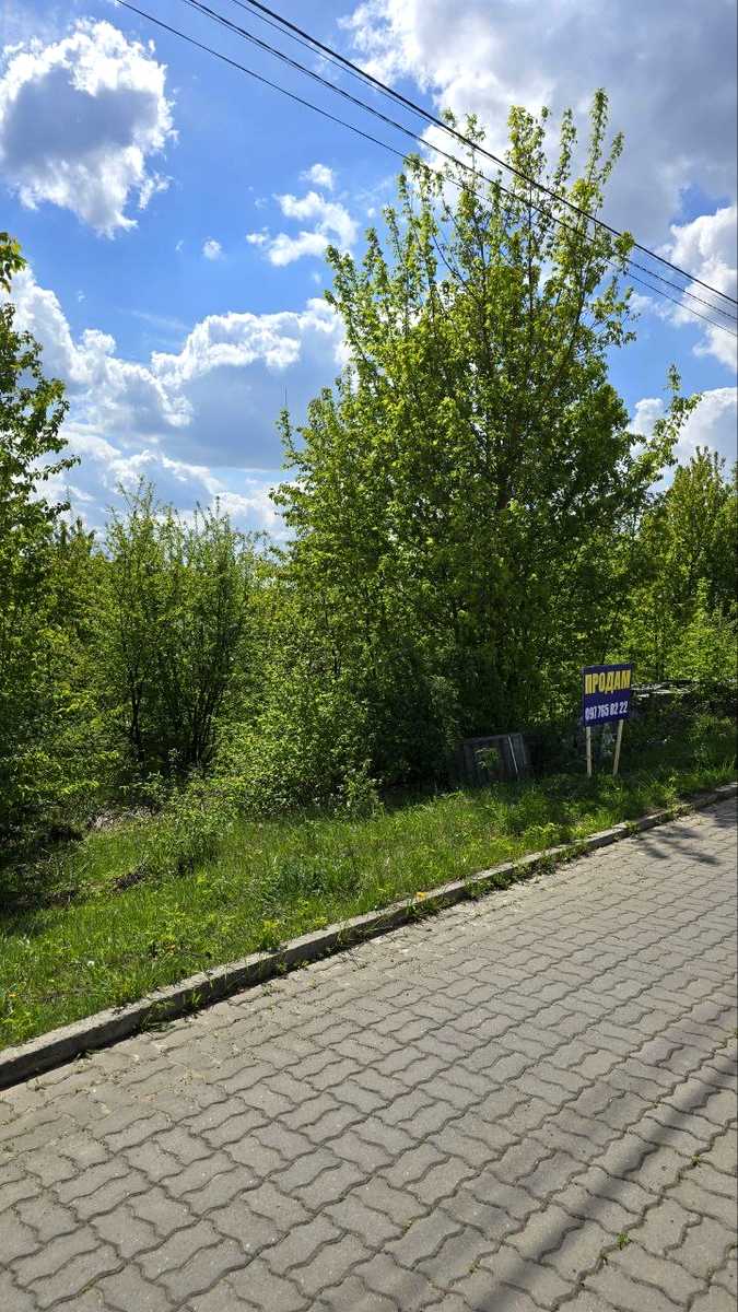 1858107452346844