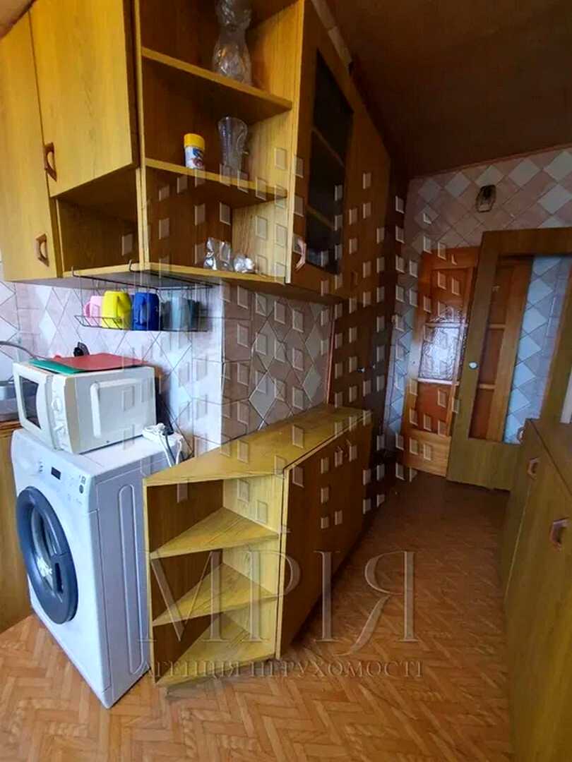 1858192309008934