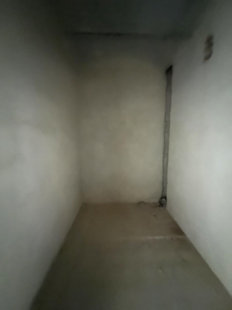 1858217913563280
