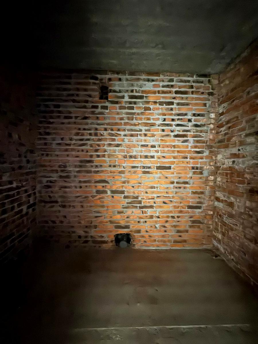 1858276122793227