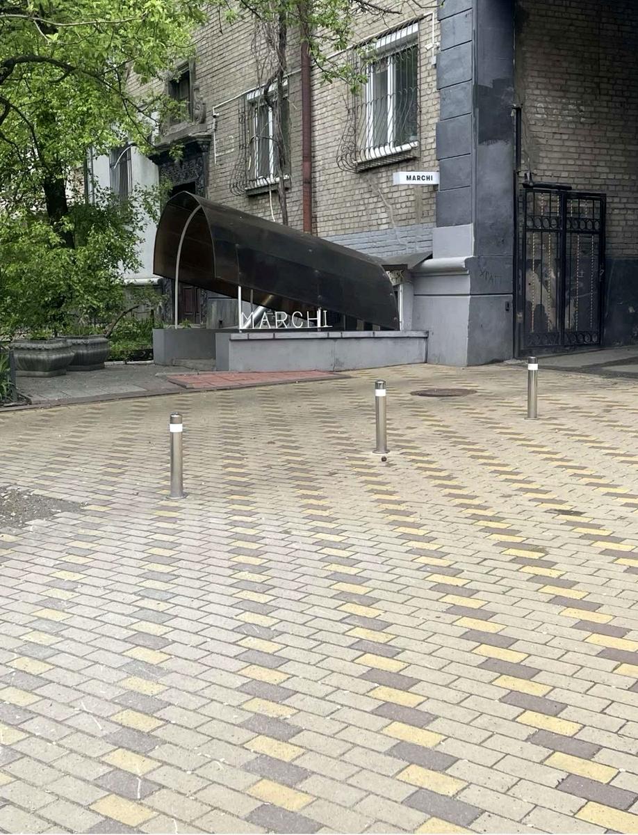 1858307375879642