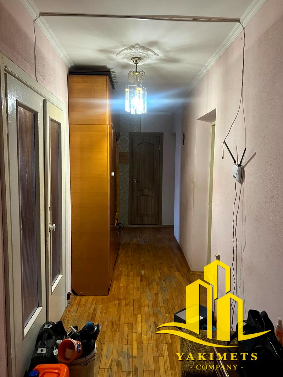 1858353656058676