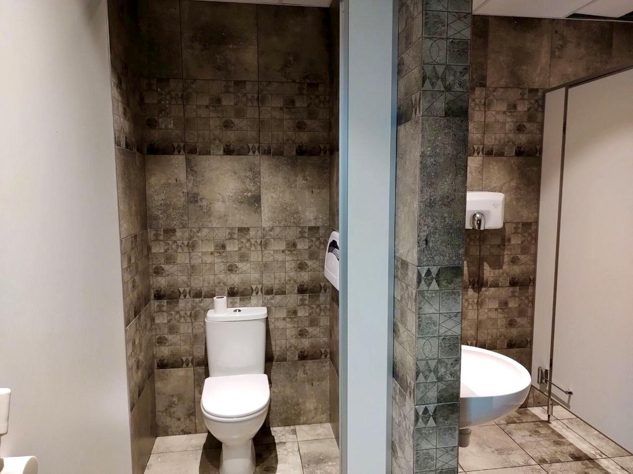 1858375205182940