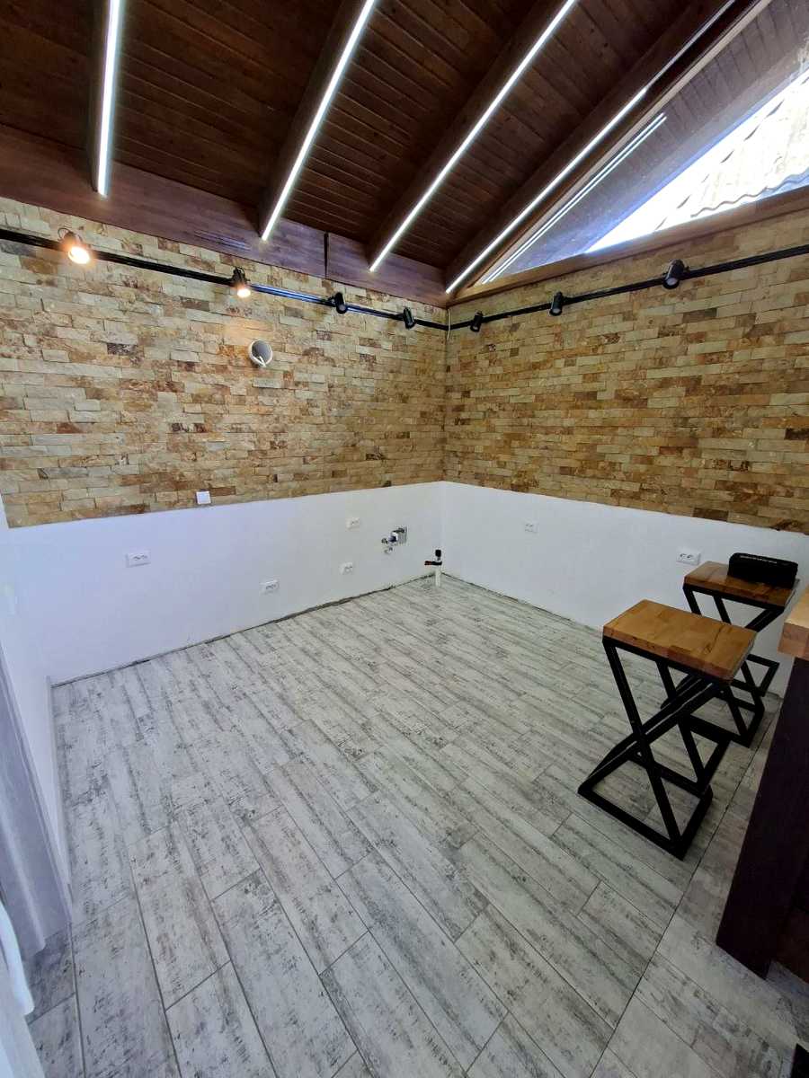 1858377360362993