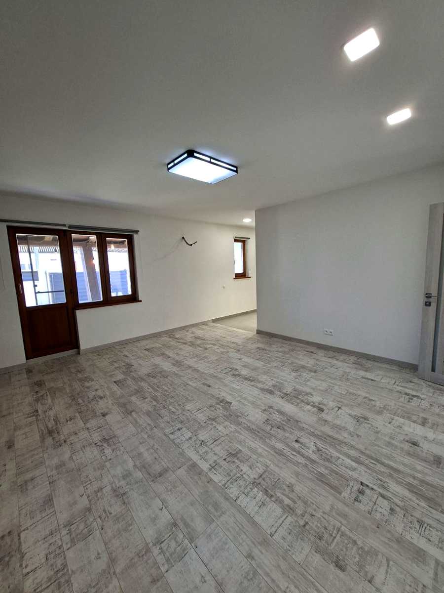 1858377362029895