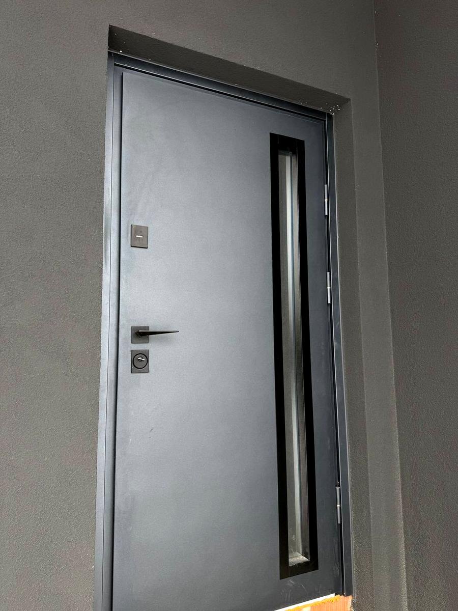 1858381671406092