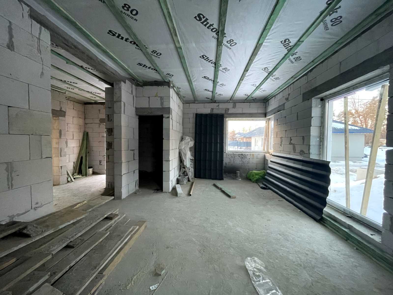 1858392270947581