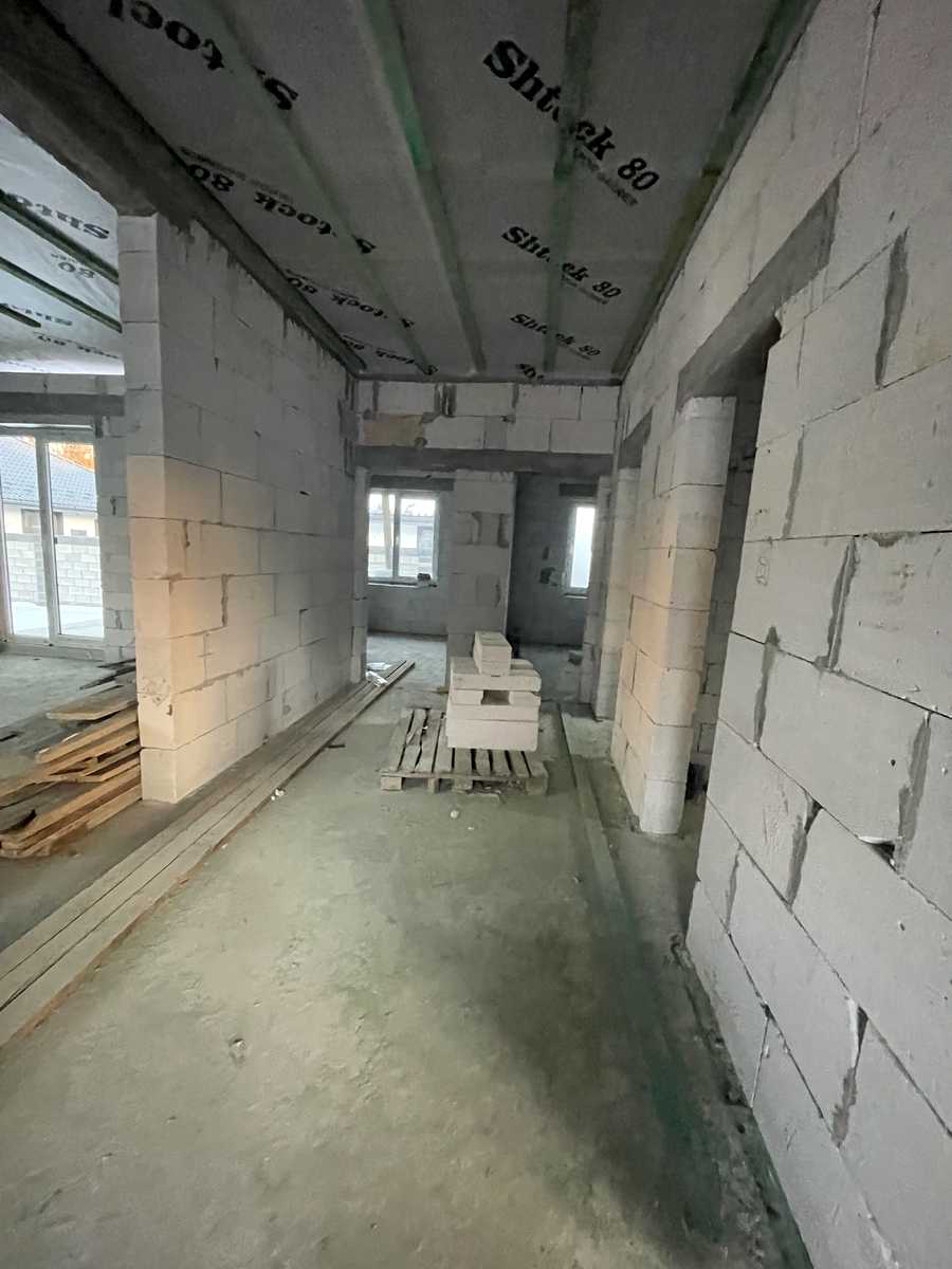 1858392275011182