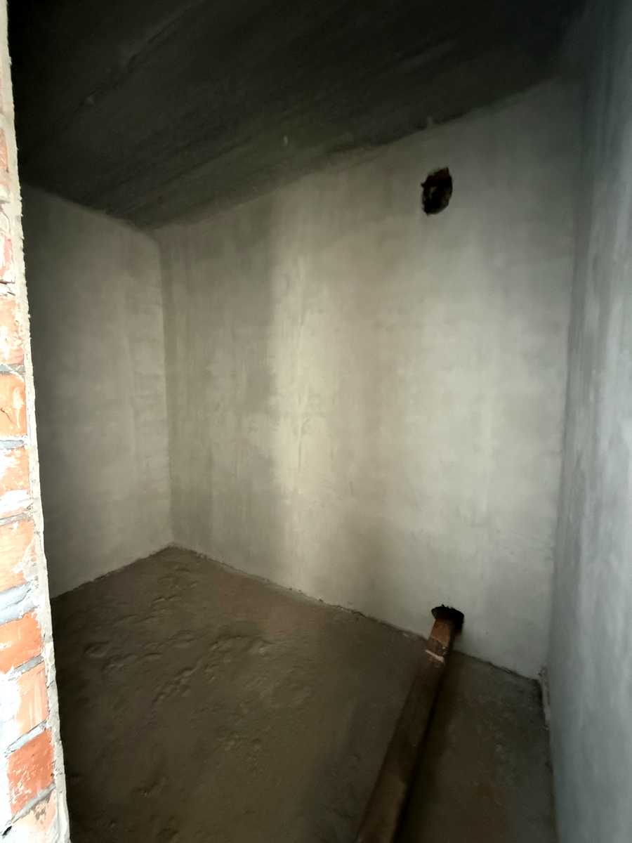 1858483782362152