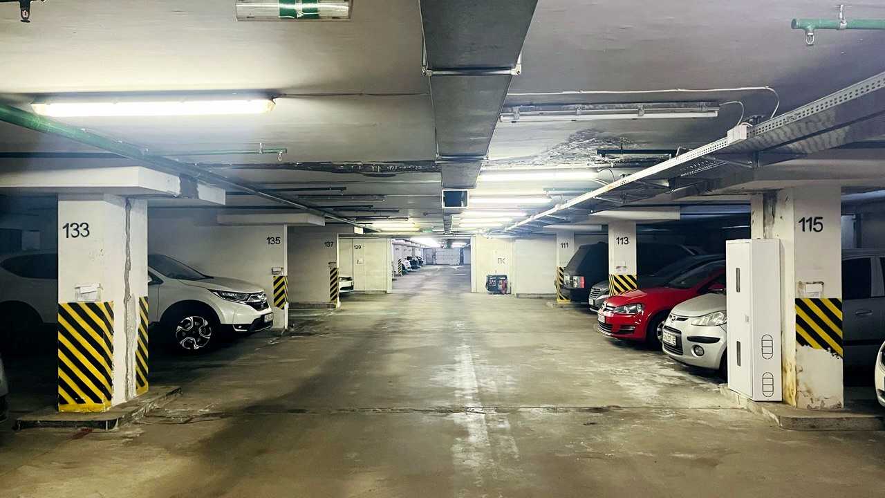 1858552907831318