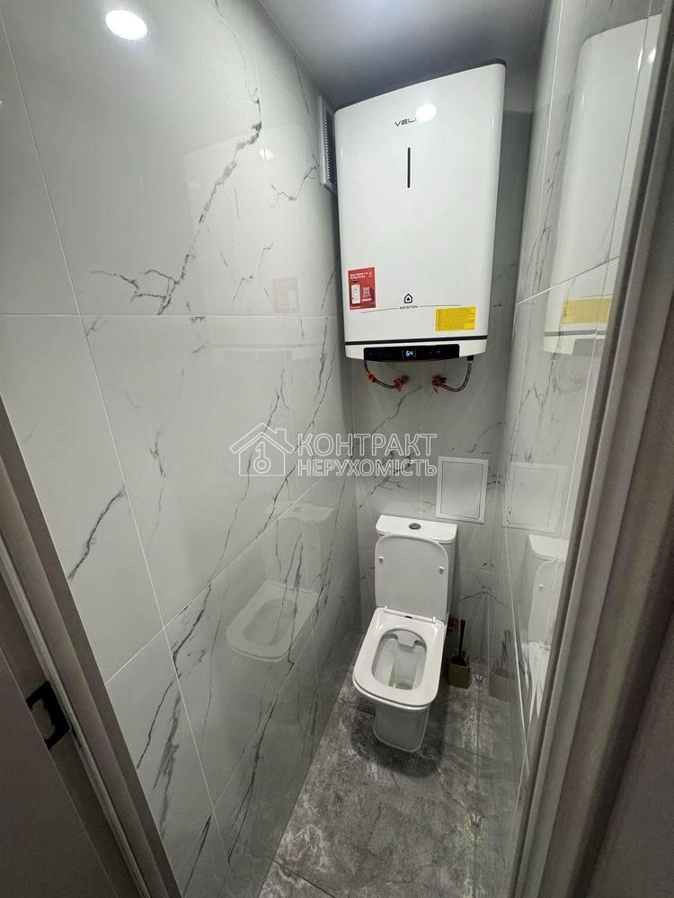 1858552987809508