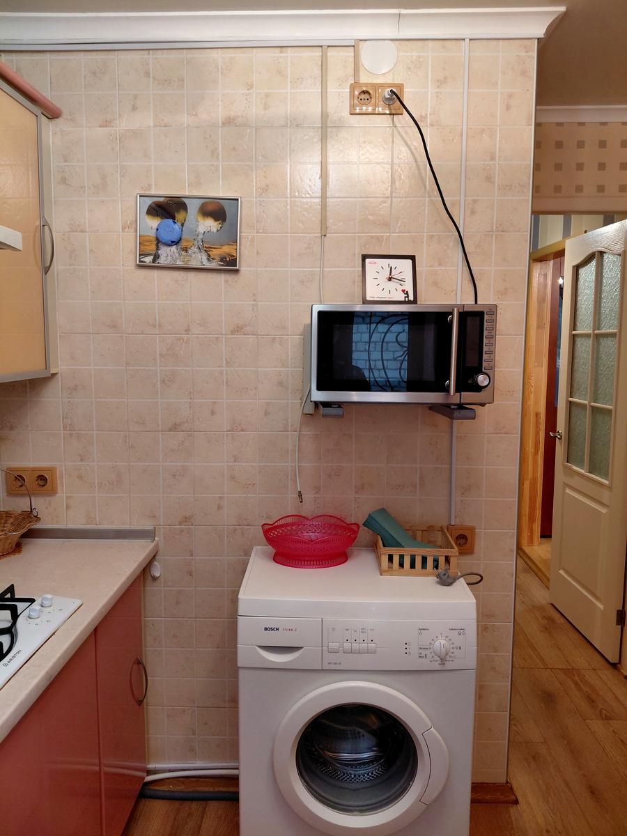 1858563565346143