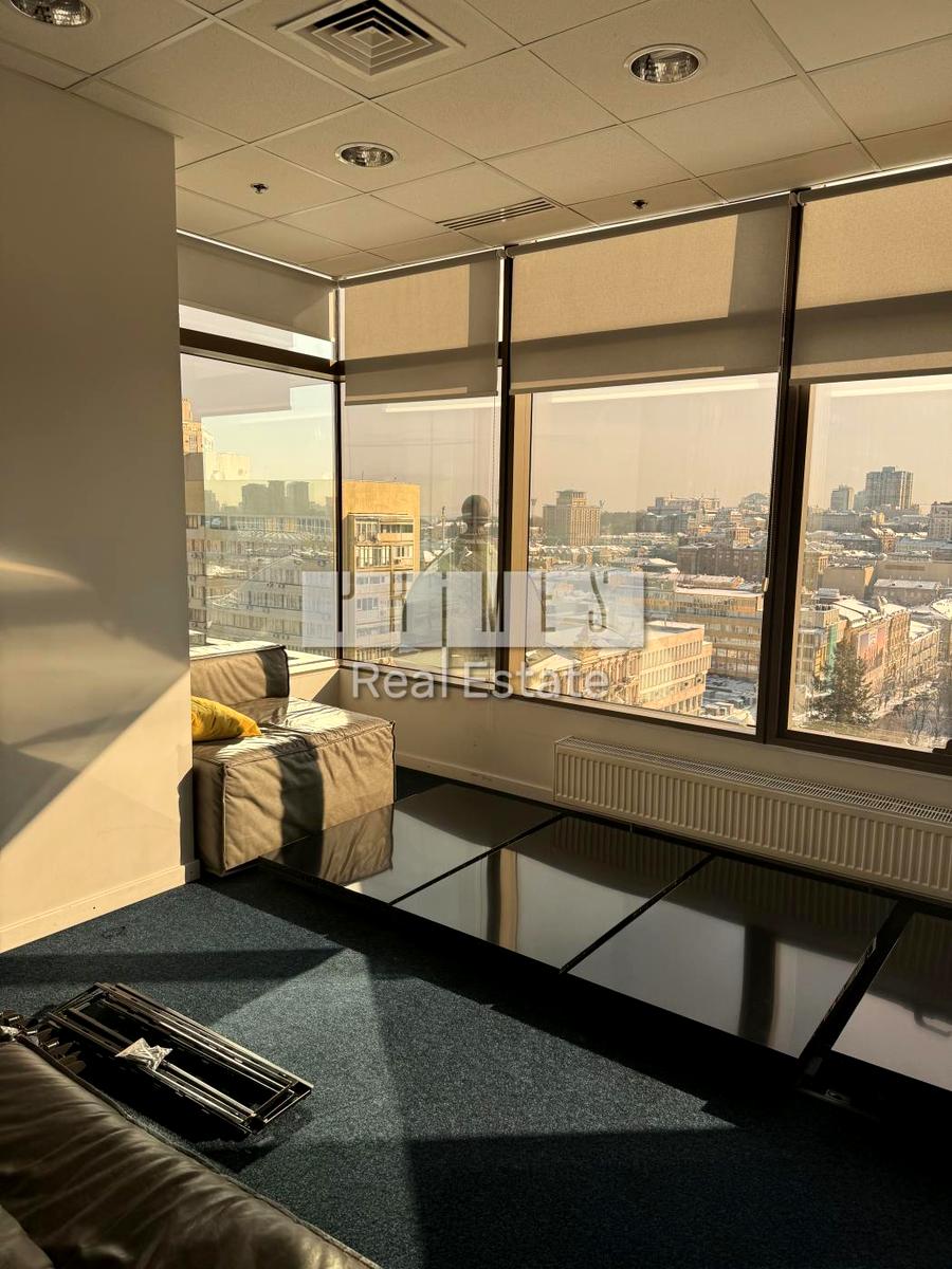 1858640548660205