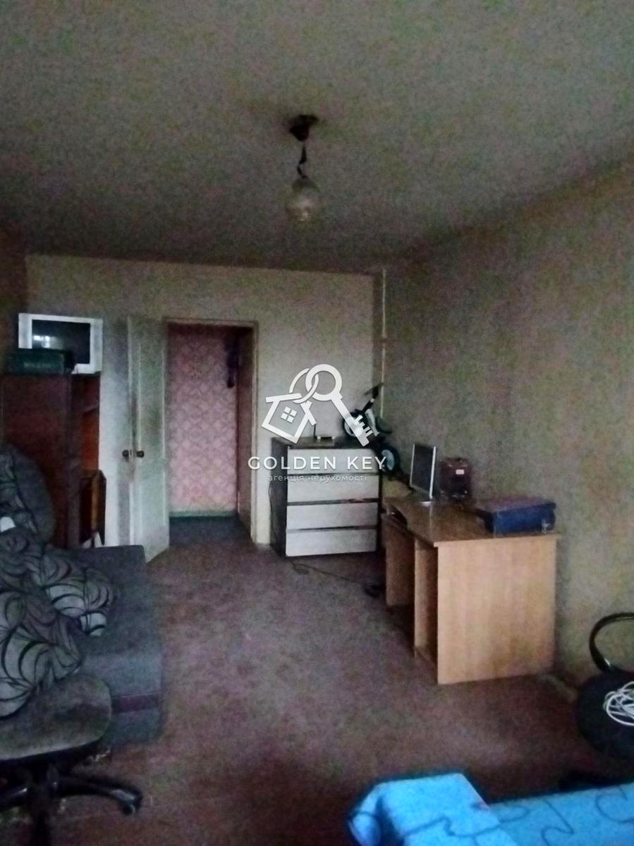 1858641736156887