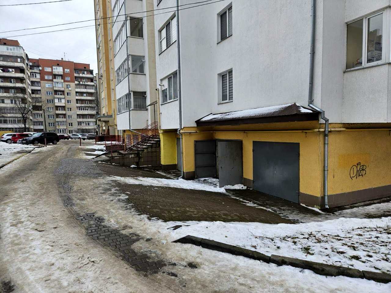 1858644417777819