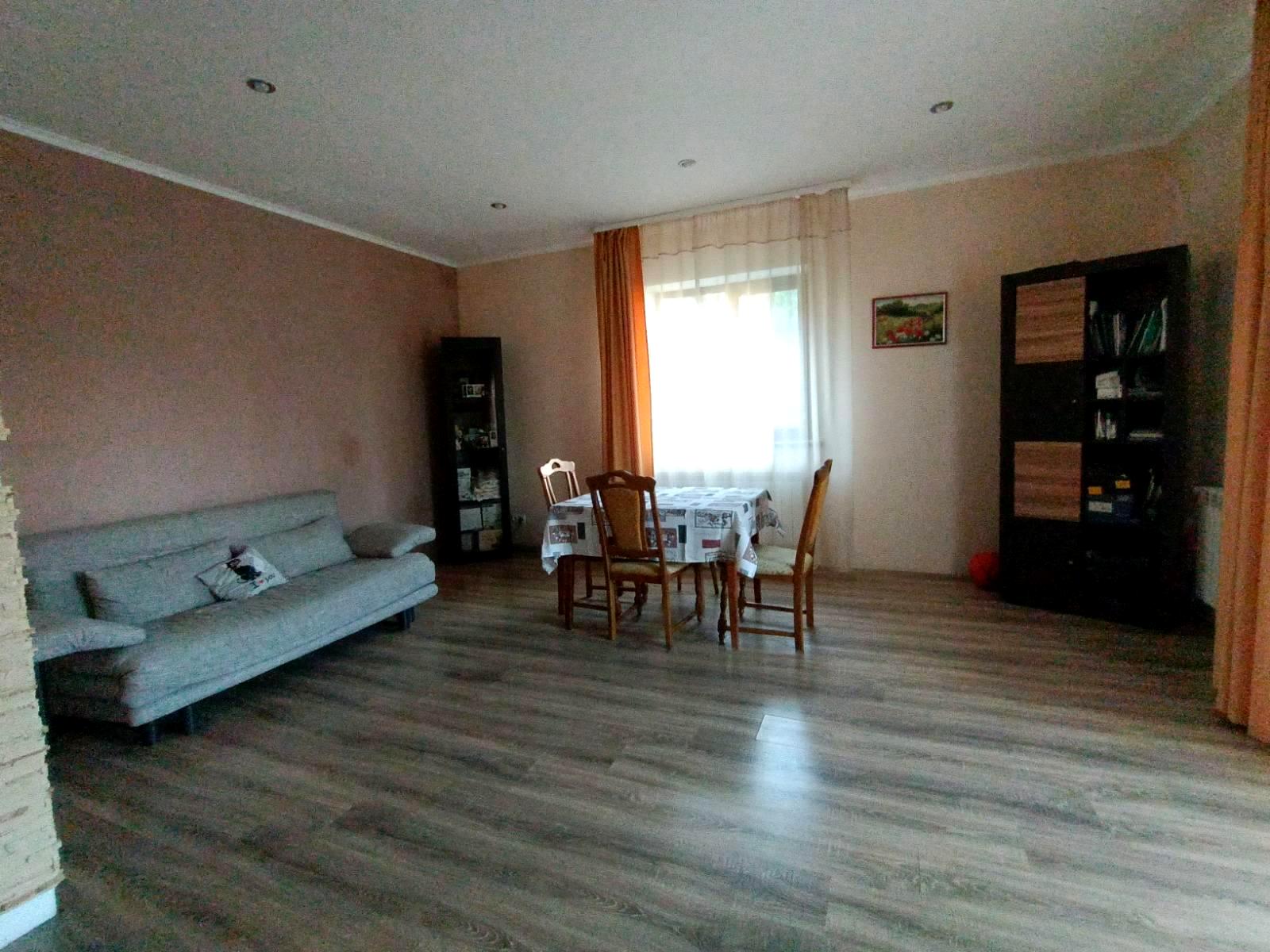 1858644618758058