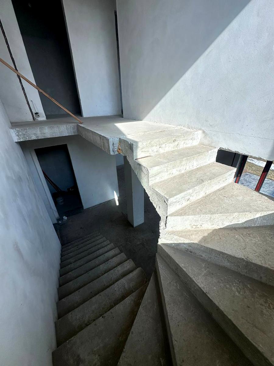 1858653517047231