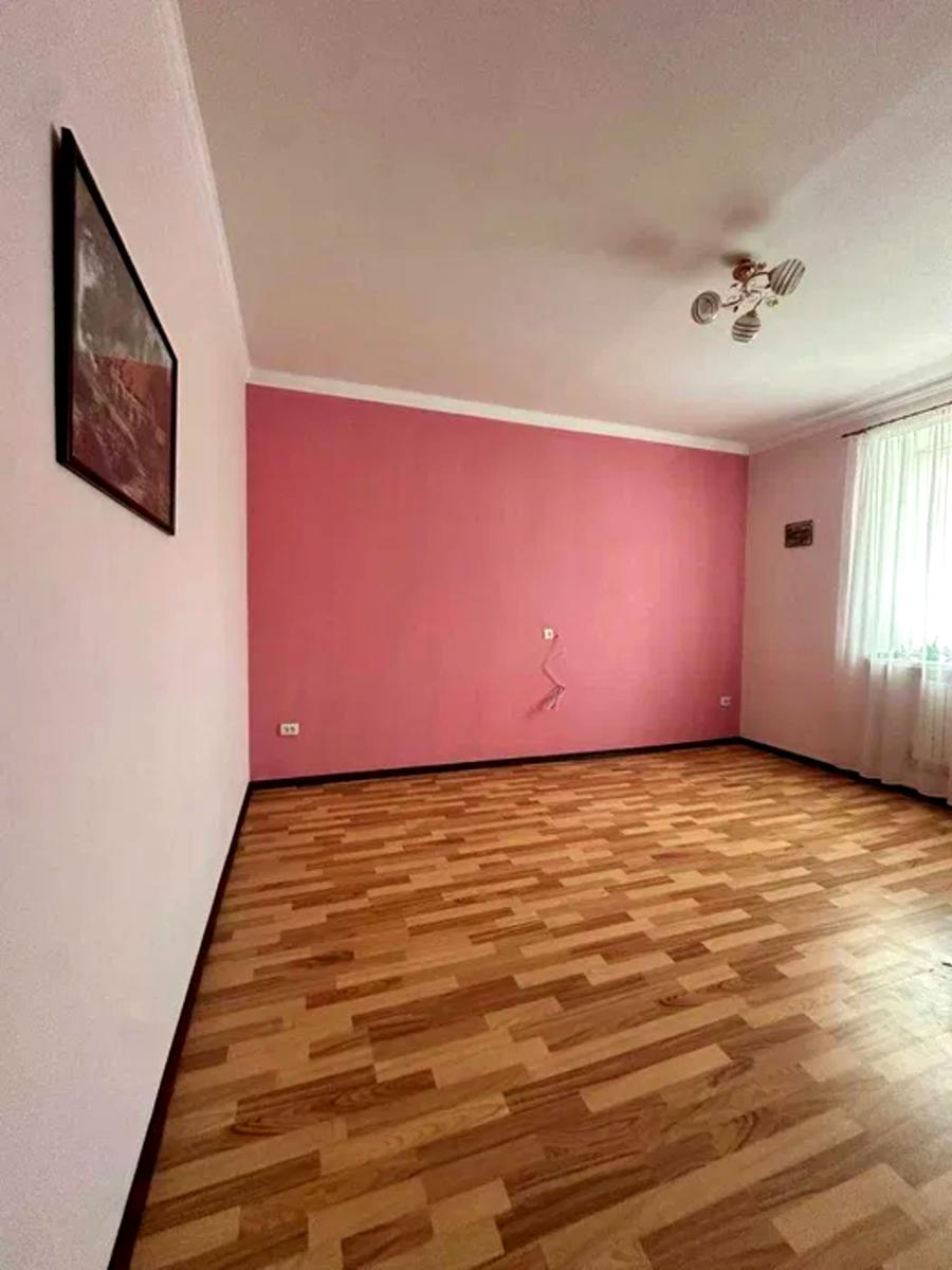 1858655492923618