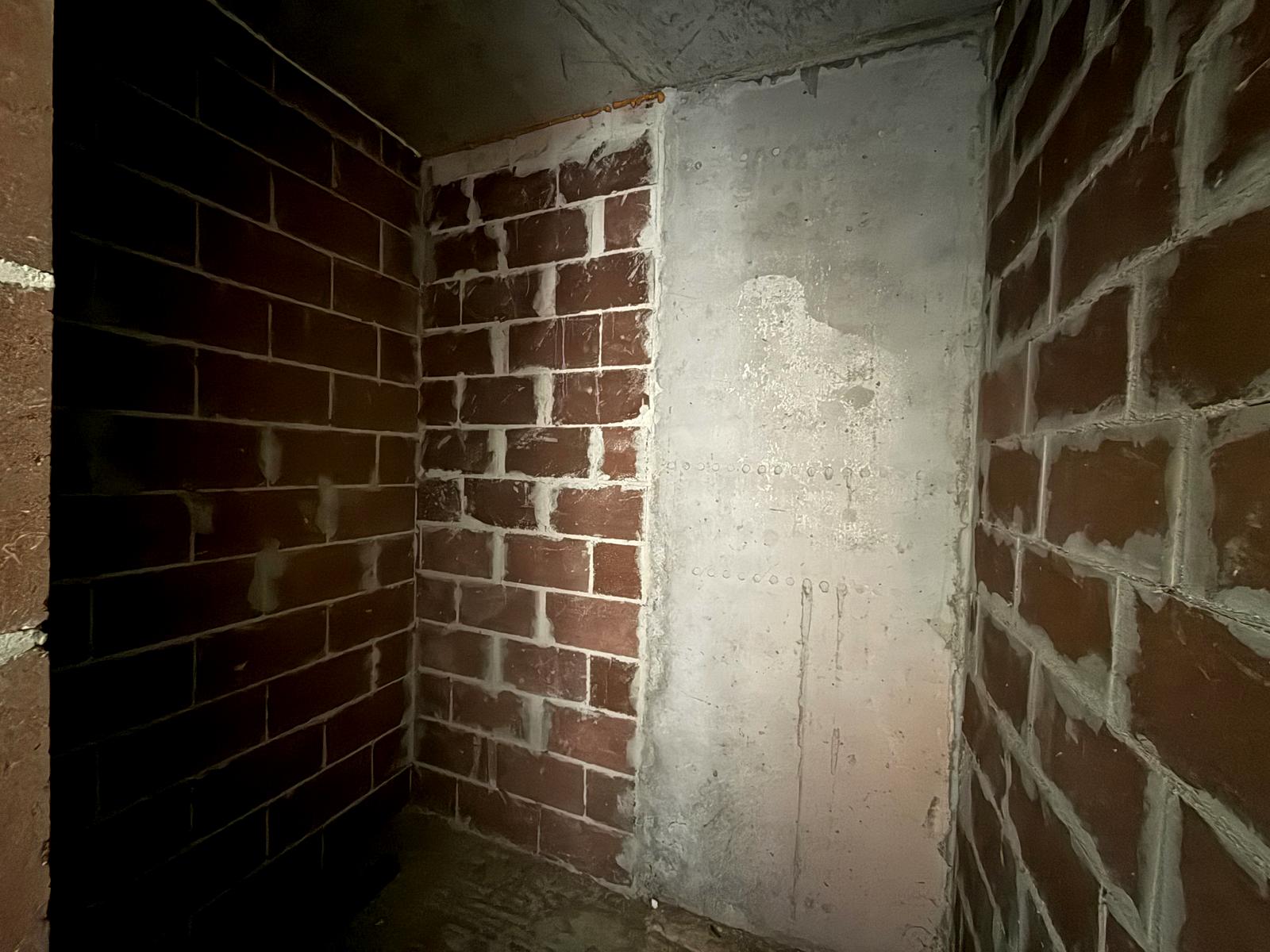 1858680929686869
