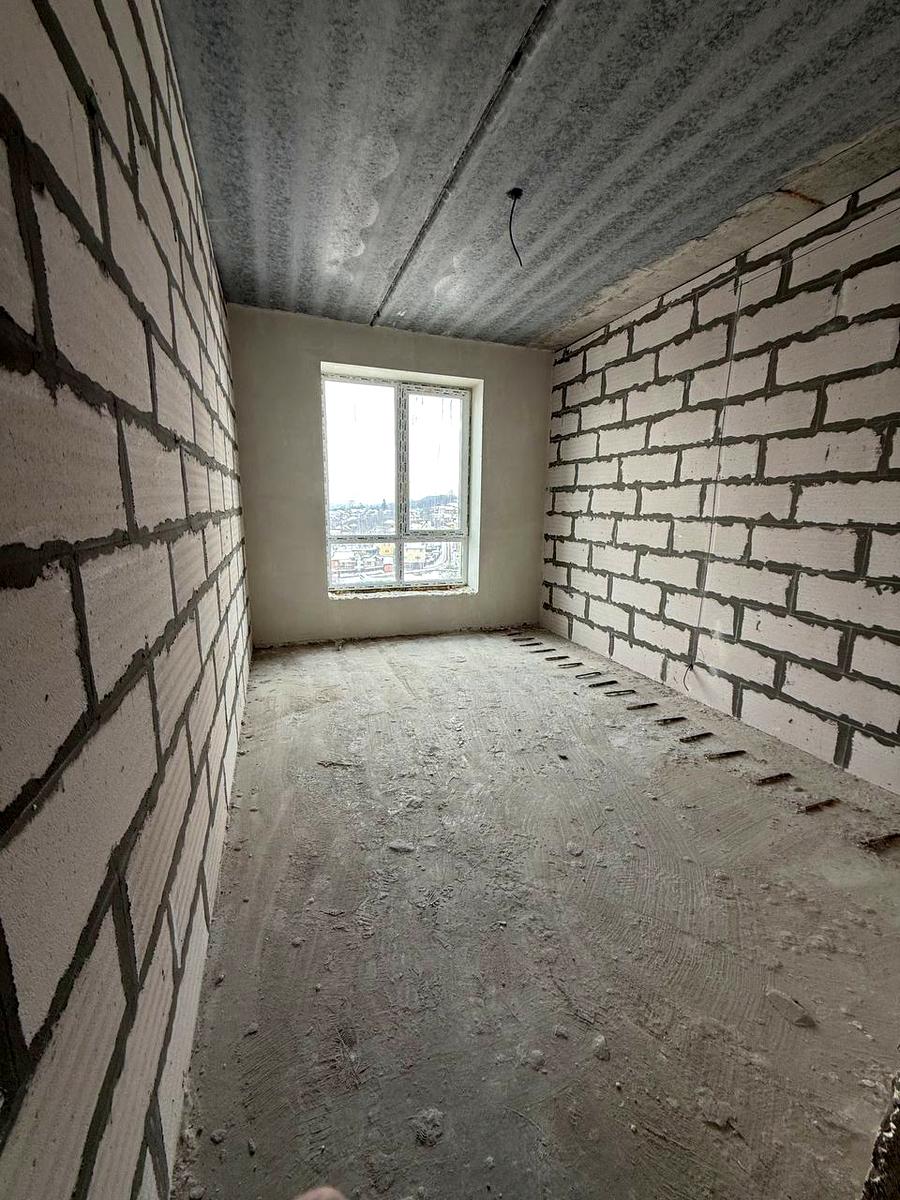 1858721847545368