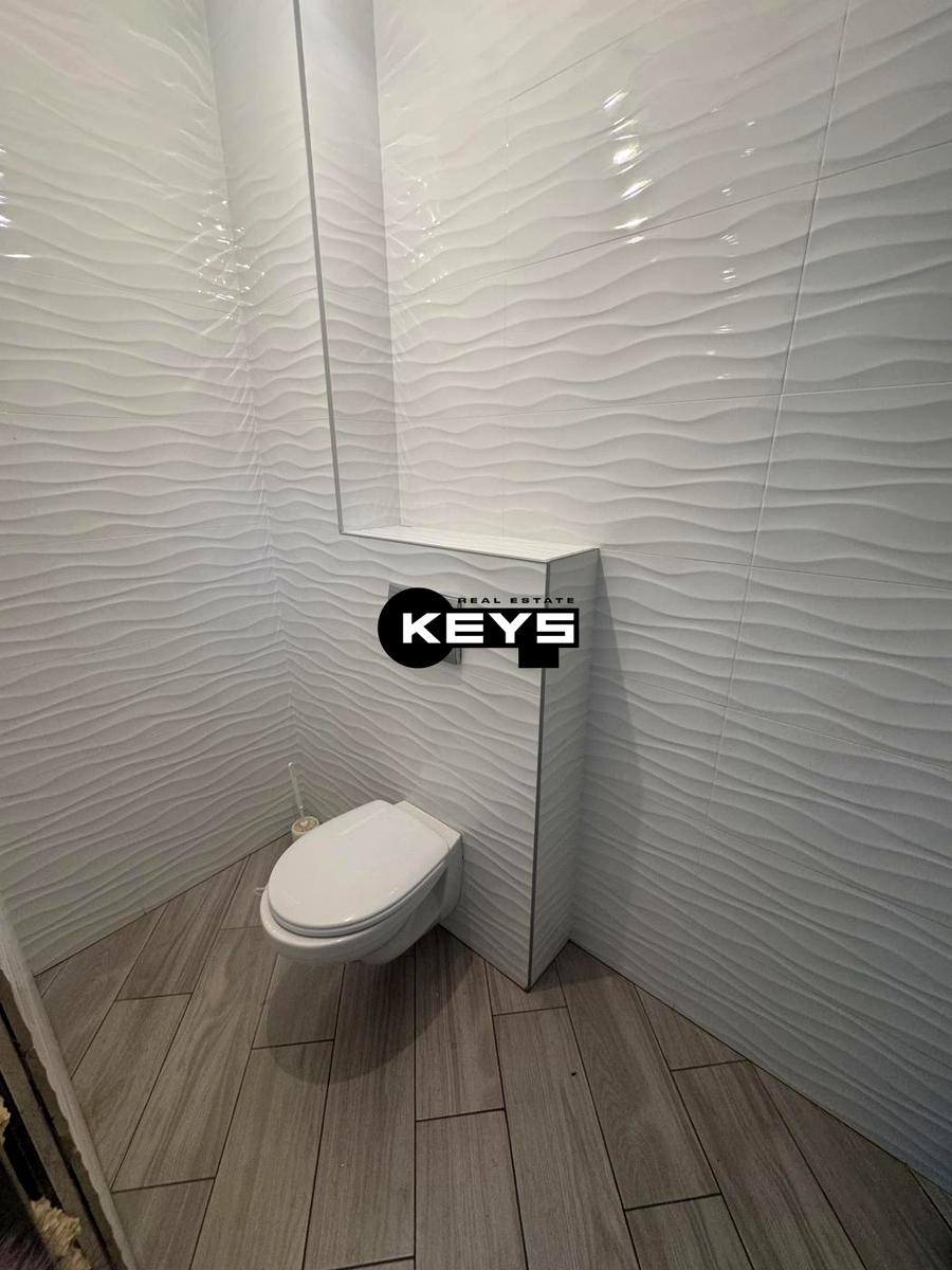 1858732552139883