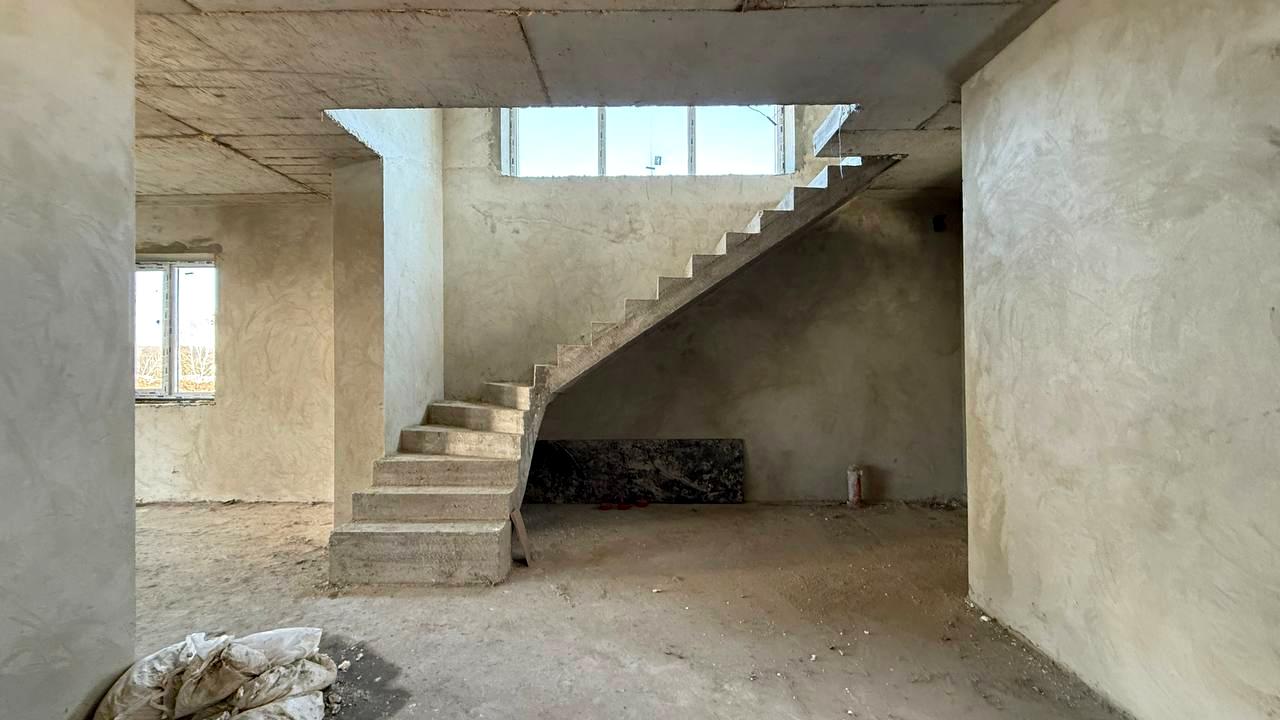 1858737938489294
