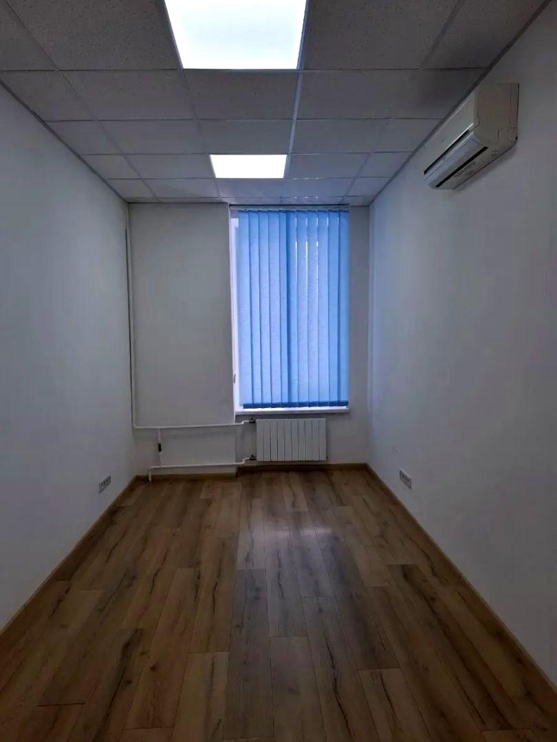 1858738994004084