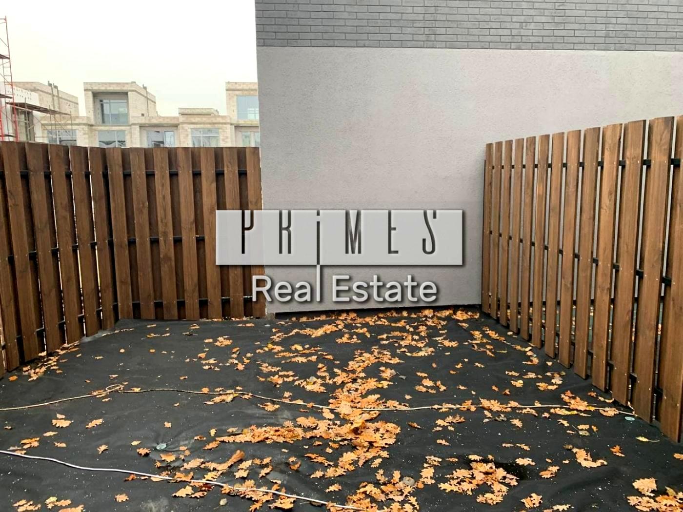 1858761270742025